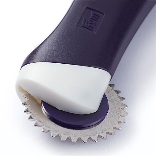 Roulette à patron dentelé ergonomique