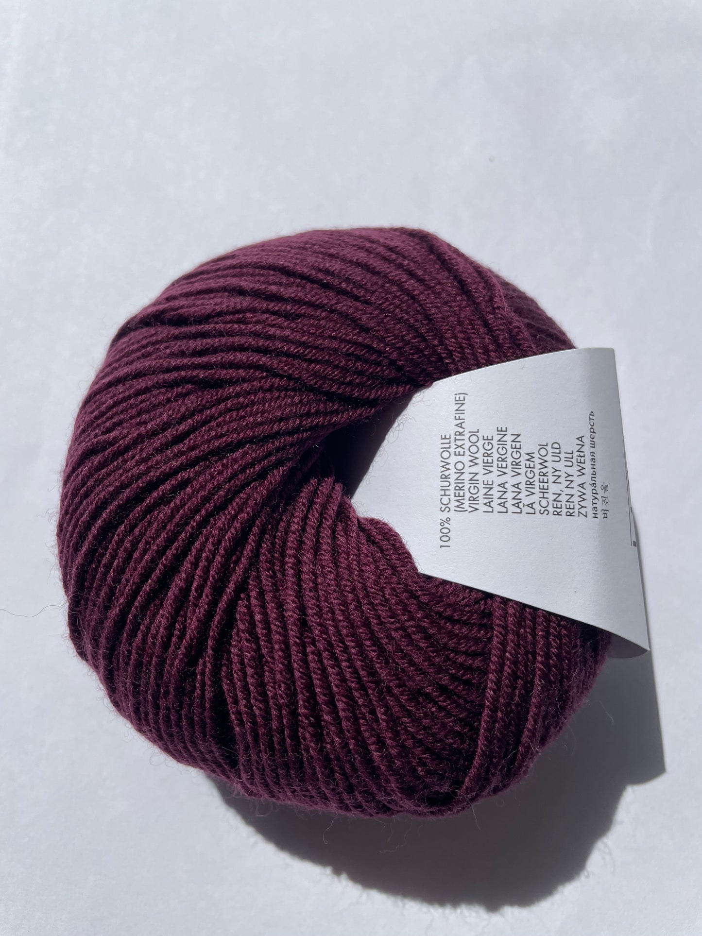 Merino 120 - 100 % merino extrafine superwash