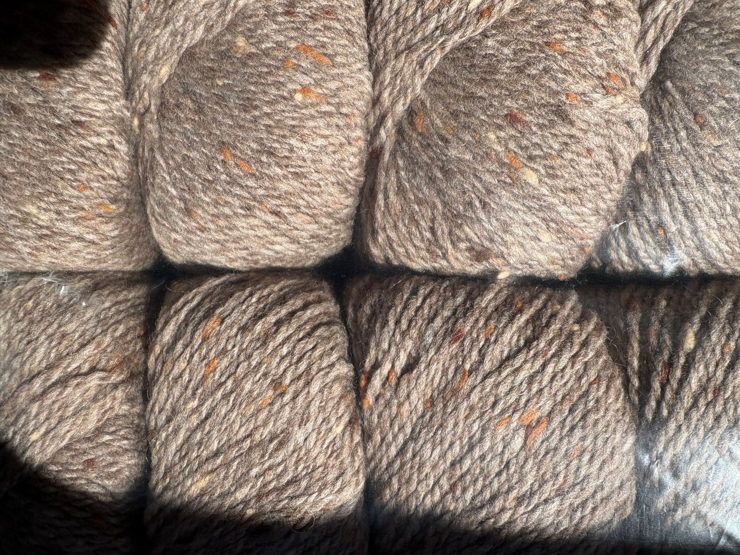 SUPER TWEED - 95% laine fine • 5% kid mohair