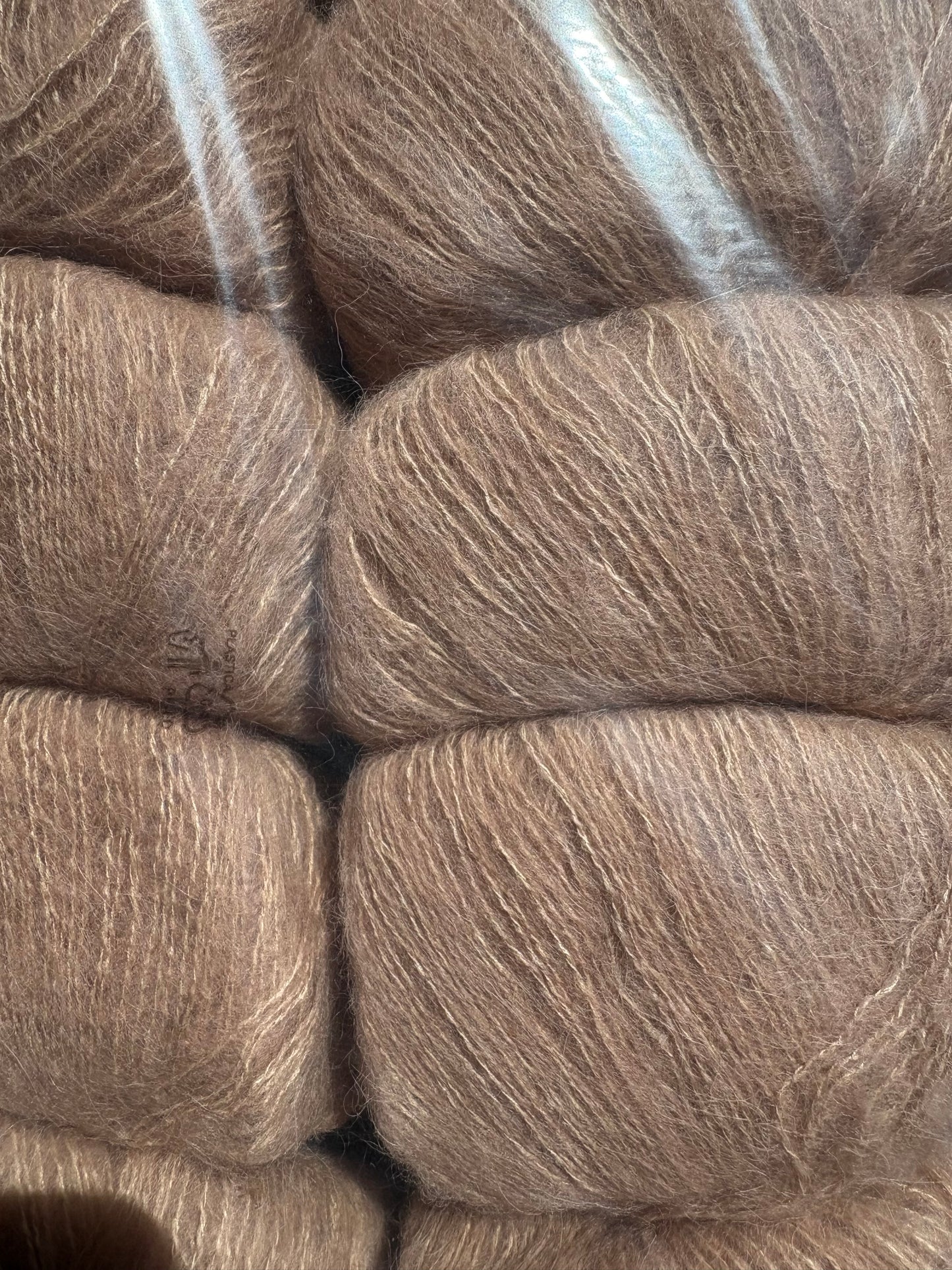 Zen - 35% Laine vierge (Merino superfine) 35% Alpaga (Suri Alpaca) 30% Soie