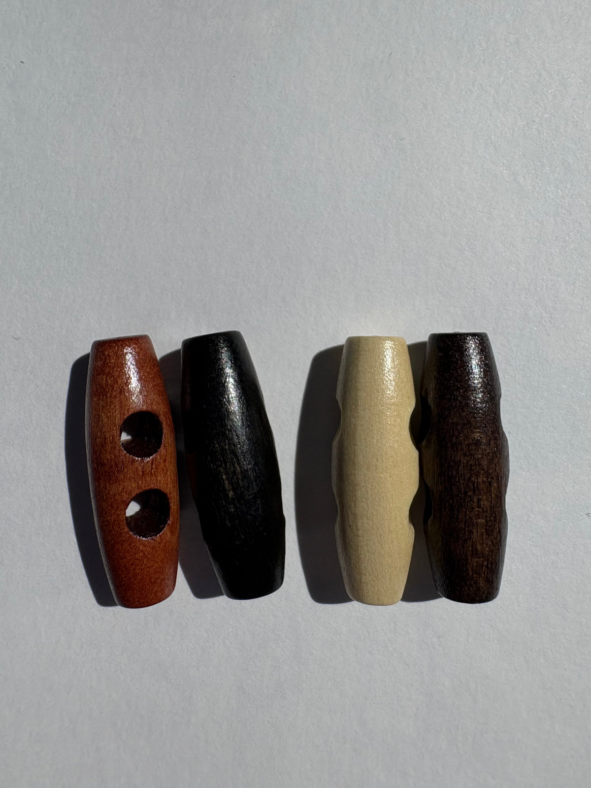 Boutons ovales en bois d’olivier 30 mm/8 couleurs